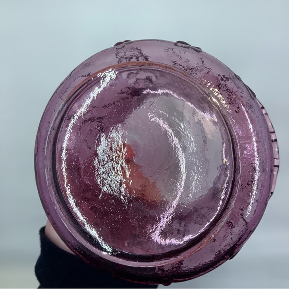 Art Glass Ruffle Basket with Grape design - Picture 5 of 7